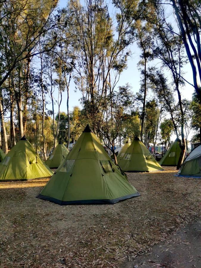 Camping Drepanos Otel İgumeniça Dış mekan fotoğraf