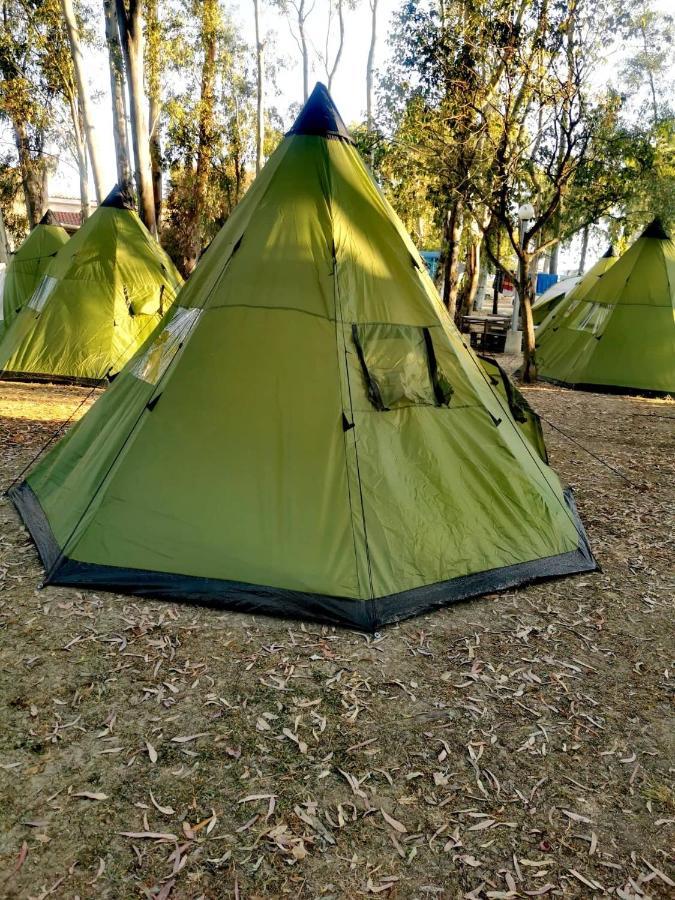 Camping Drepanos Otel İgumeniça Dış mekan fotoğraf